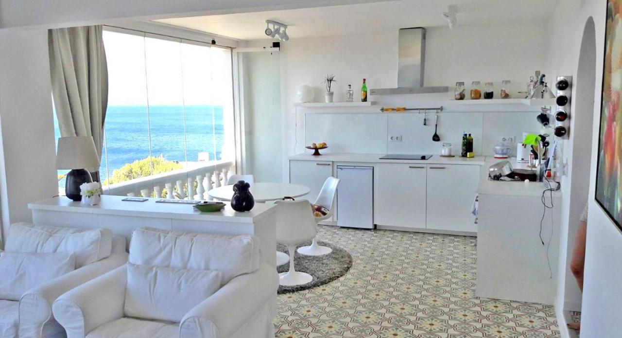Breathtaking Costabrava Seaview Apartment 5M Beach - Casa Artevida Roses Extérieur photo